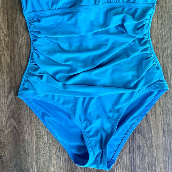 Ellen Tracy Blue One Piece Swimsuit High Neck Keyhole Front Size M | Gently Used - Picture 4 of 10